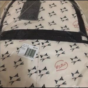 New T-shirt & Jeans Campus Backpack in White Meow